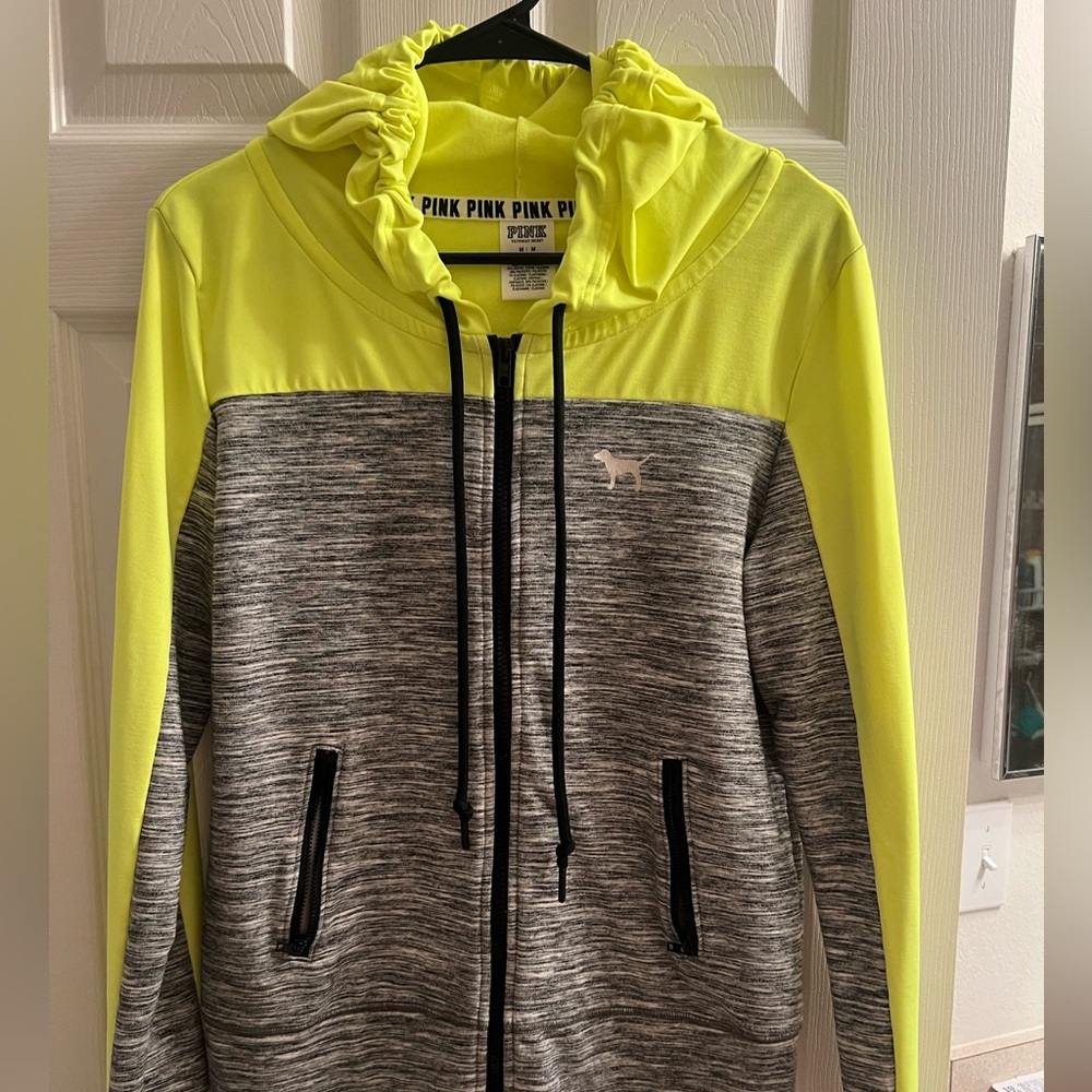 Women’s pink zip up